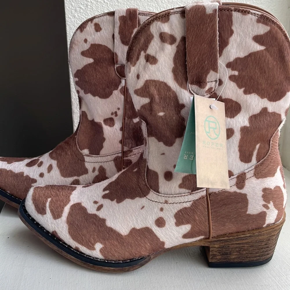 Roper cowhide pattern size 7 boots - Picture 2 of 12